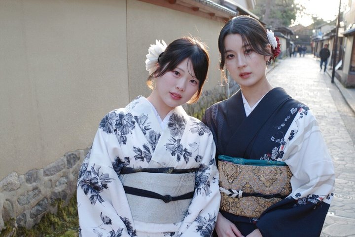 Kawagoe: Family-Friendly Kimono & Yukata Experience at WARGO