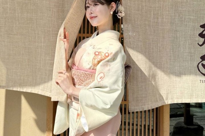 Kawagoe: Family-Friendly Kimono & Yukata Experience at WARGO