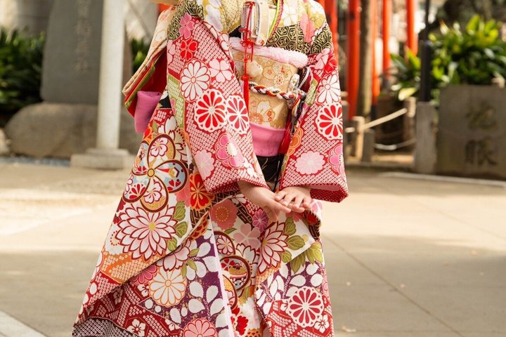 Kawagoe: Family-Friendly Kimono & Yukata Experience at WARGO