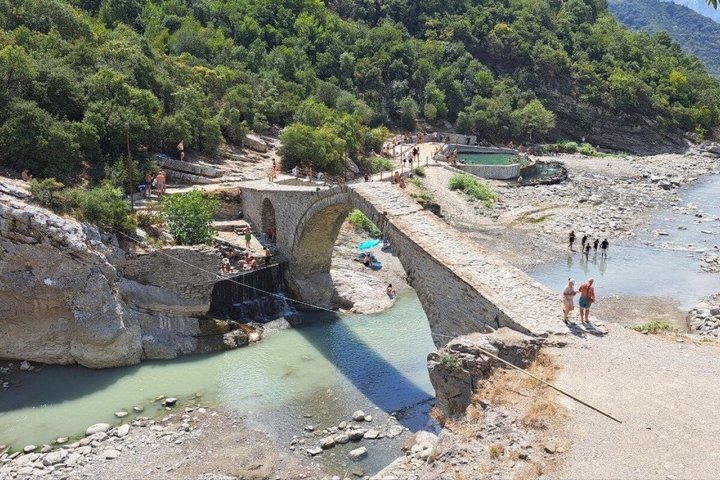 Bënja Thermal Baths and Langarica Canyon Tour from Saranda Ksamil
