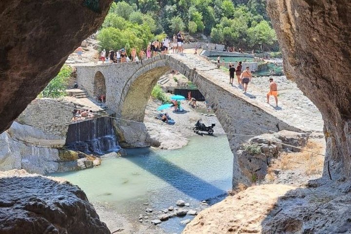 Bënja Thermal Baths and Langarica Canyon Tour from Saranda Ksamil