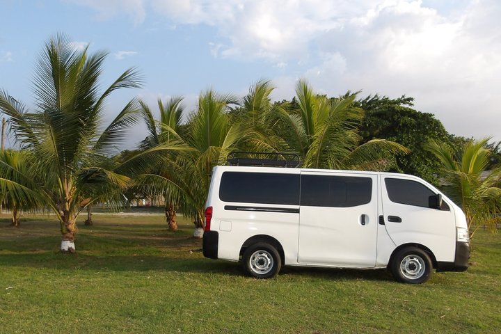 La Ceiba to San Pedro Sula Private Transfer