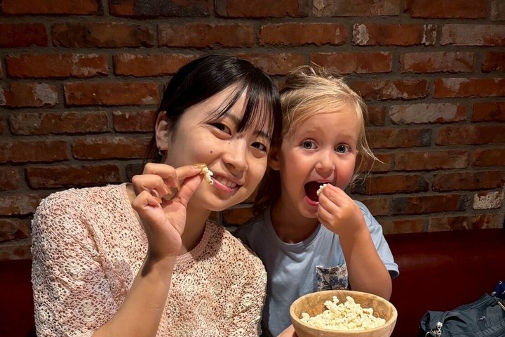 Kobe: 100% Personalized Tour with Local Student Guide