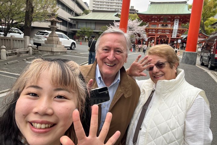 Kobe: 100% Personalized Tour with Local Student Guide