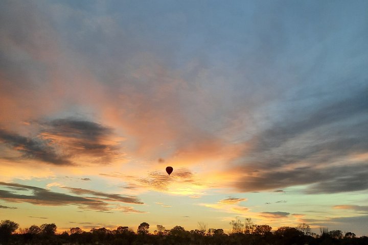 Early Morning Ballooning in Alice Springs