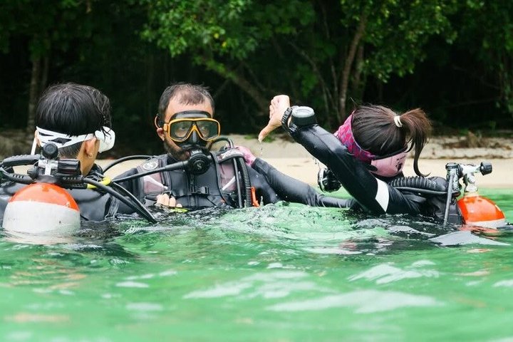 Discover Scuba diving, try diving for beginners (starts from Koh Chang)