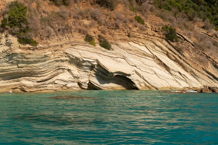Saranda Catamaran VIP to Krorez and Kakome Beach with Lunch