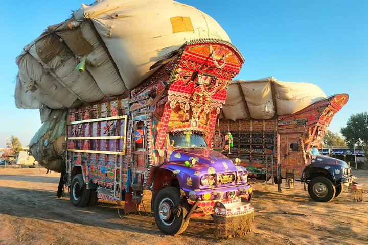 Full Day Karachi to Thatta Unesco Sites Tour
