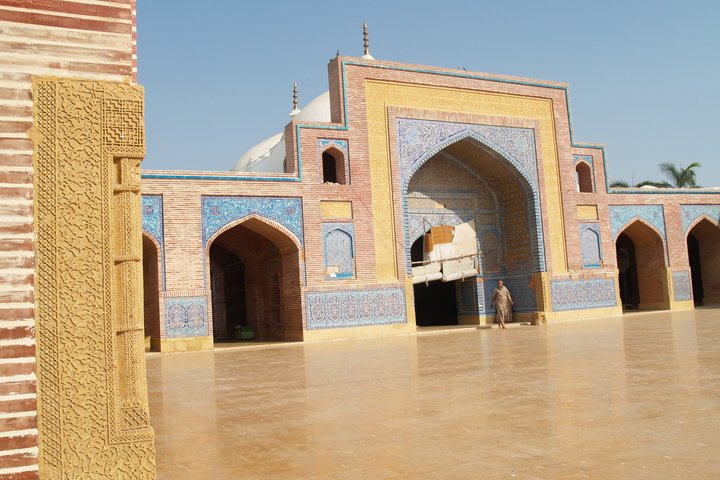 Full Day Karachi to Thatta Unesco Sites Tour