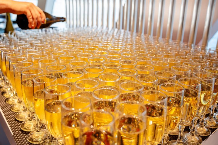 Unlimited Prosseccoo, Beer, Aperol & Limoncello Spritz Cruise