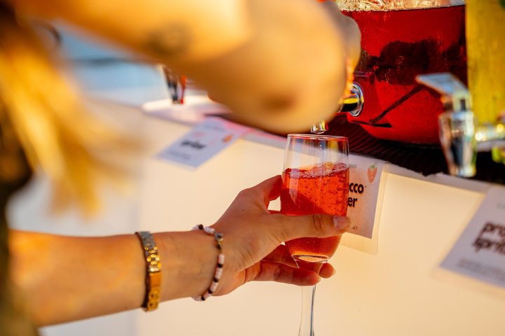 Unlimited Prosseccoo, Beer, Aperol & Limoncello Spritz Cruise