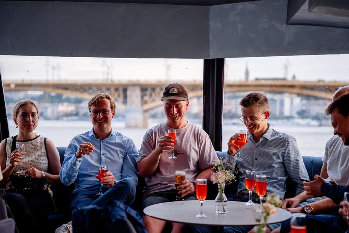 Unlimited Prosseccoo, Beer, Aperol & Limoncello Spritz Cruise