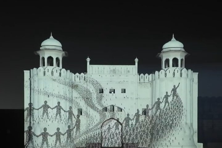 Lahore Private Tour: Fort, Walled City, Badshahi Mosque & Wagah