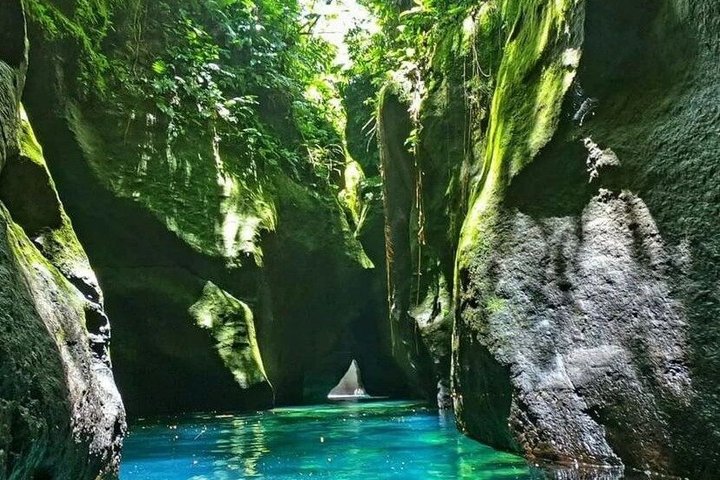 All Inclusive Dominica Majestic Exploration Small Group Tour