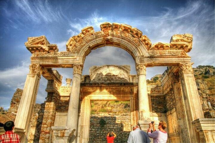 Turkey's Gold Triangle Tour: Pamukkale, Ephesus, Cappadocia