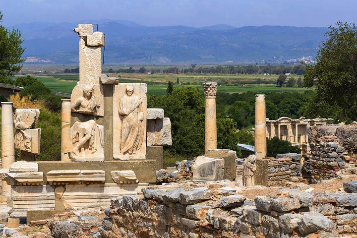 Turkish Delight Tour: Pamukkale, Ephesus, Cappadocia & Camel Ride