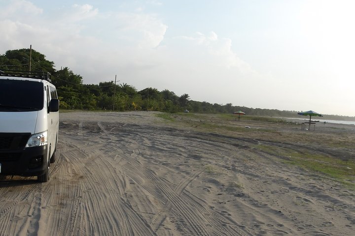 La Ceiba Private City Transfers / Charter