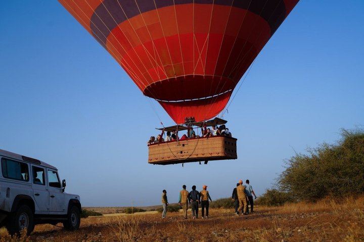 Hot Air Balloon Flight over Marrakech with Traditional Breakfast