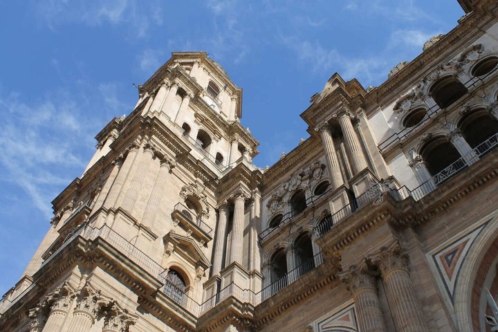 Private Walking Tour of Basilica di San Pietro in Pavia