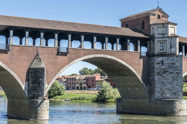 Private Walking Tour of Basilica di San Pietro in Pavia