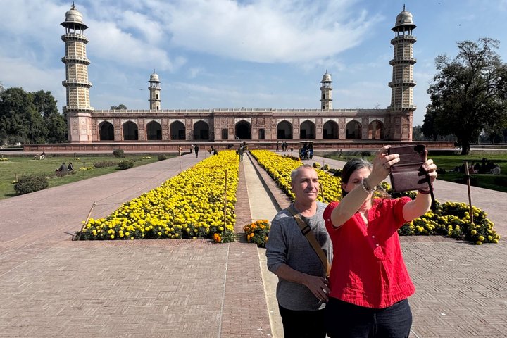 Private 2-Day Lahore Heritage, Culture & Sightseeing Tour