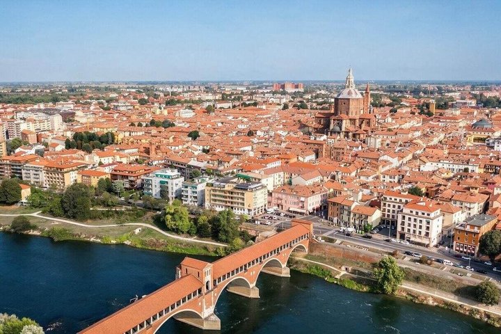Private Walking Tour of Basilica di San Pietro in Pavia