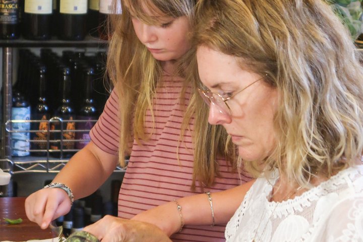 Pesto Class and Wine Tasting in Vernazza, Cinque Terre