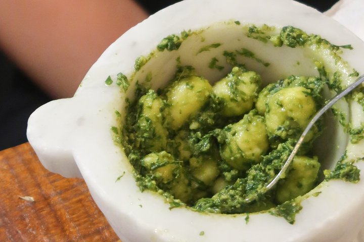 Pesto Class and Wine Tasting in Vernazza, Cinque Terre