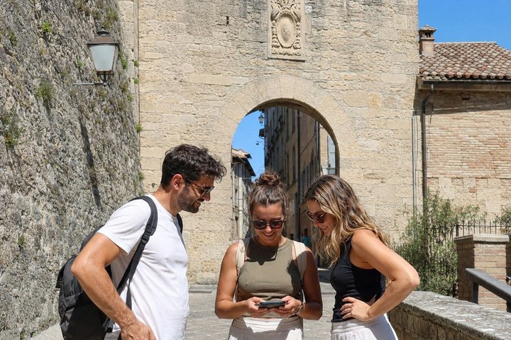 San Marino Self-Guided Detective Murder Mystery Game