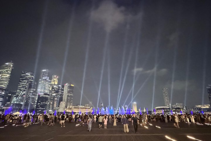 Singapore River Cruise, Night Garden Rhapsody & Spectra by CYT