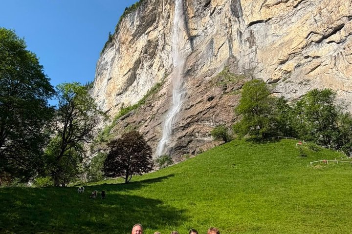 Lauterbrunnen Valley Highlights: Mürren, Waterfalls, Swiss Picnic