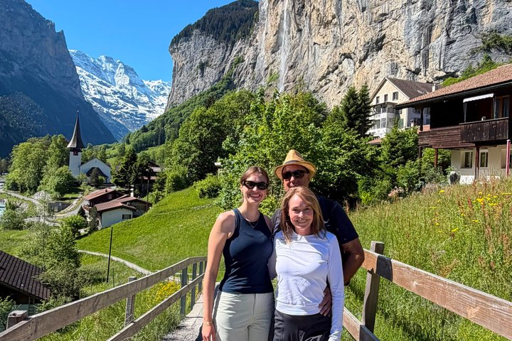 Lauterbrunnen Valley Highlights: Mürren, Waterfalls, Swiss Picnic
