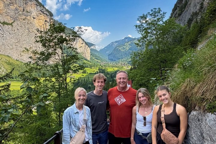 Lauterbrunnen Valley Highlights: Mürren, Waterfalls, Swiss Picnic