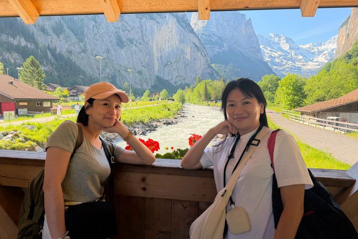 Lauterbrunnen Valley Highlights: Mürren, Waterfalls, Swiss Picnic