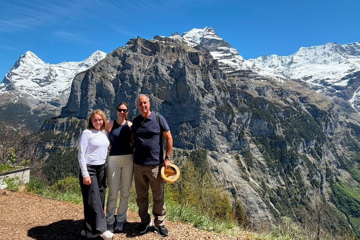 Lauterbrunnen Valley Highlights: Mürren, Waterfalls, Swiss Picnic