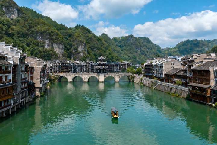 7-Day Private Tour from waterfall to Miao villages from Guiyang