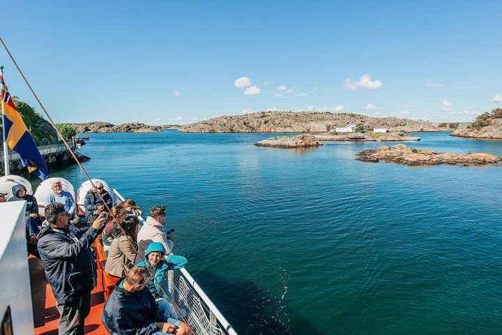 Archipelago Tour with Guide in Gothenburg