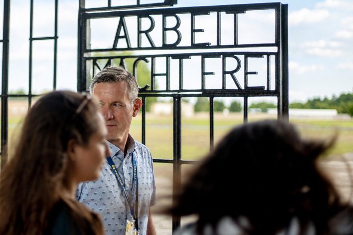 Berlin: Sachsenhausen Concentration Camp Tour in English