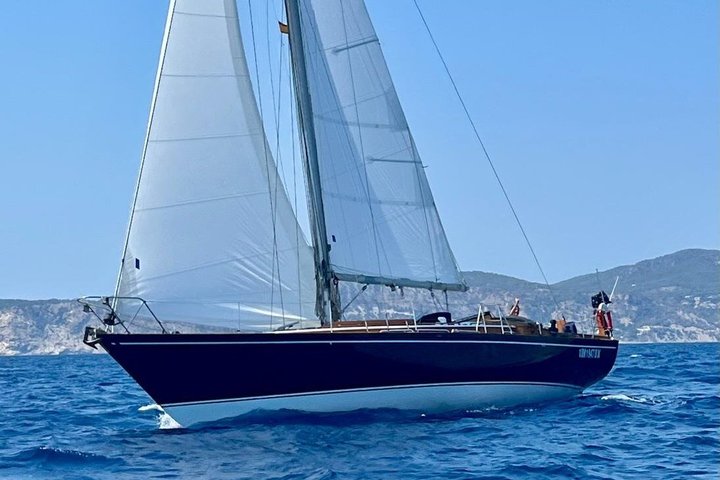 Full Day Riviera Sailing Experience from Sanremo