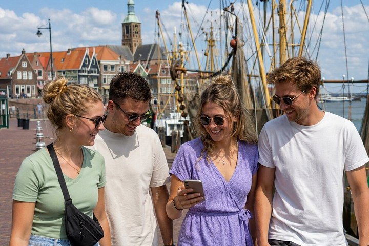 Urk Scavenger Hunt: Self-Guided City Exploration Game