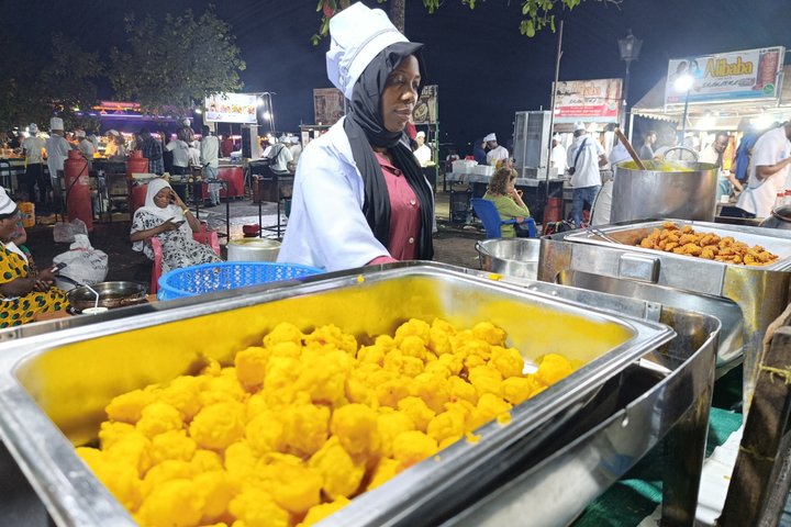 Stone Town Evening Walk Tour With Visit Food Markets