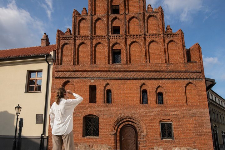 Kaunas Scavenger Hunt: Self-Guided City Exploration Game