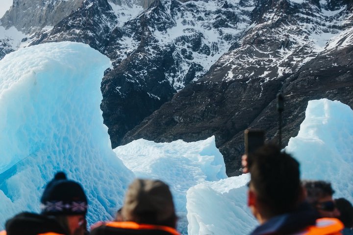 Grey Glacier Cruise with Pickup from Puerto Natales