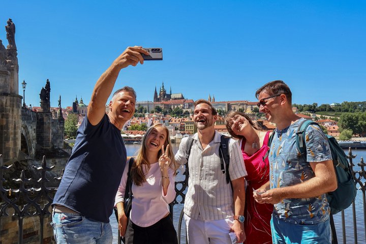 Prague Castle Tour Including Admission Ticket - 2.5 Hour