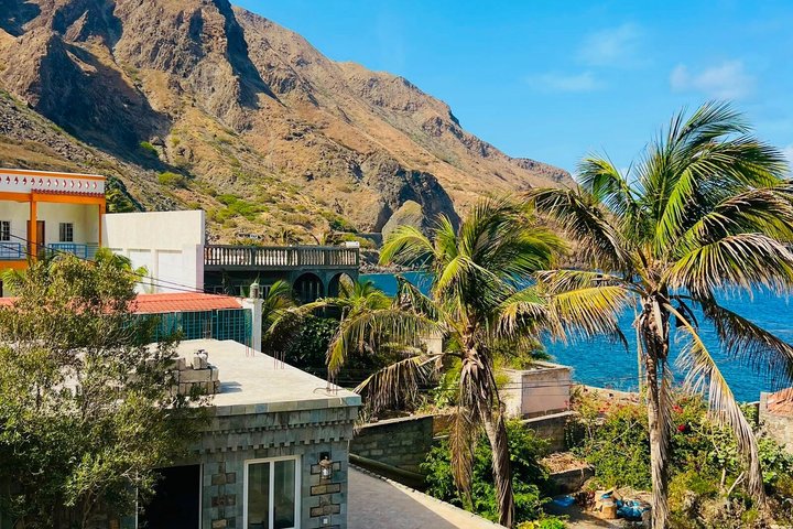 Tour of the island of Brava by van