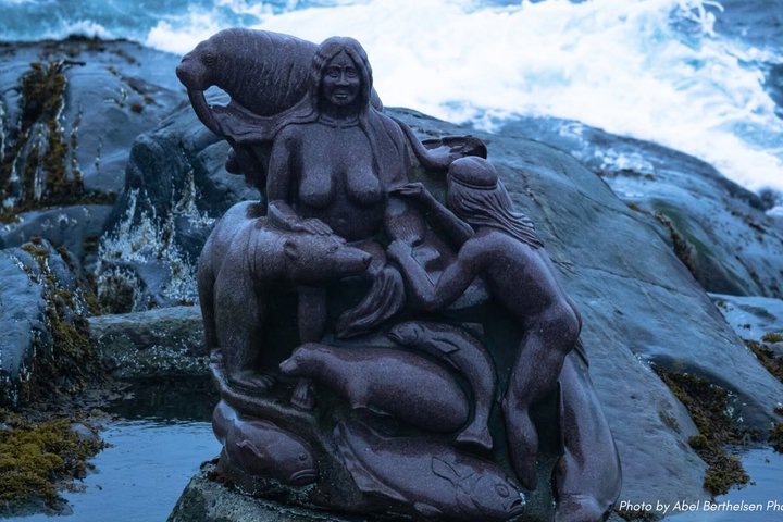 Nuuk Walking Tour with Guided National Museum Visit