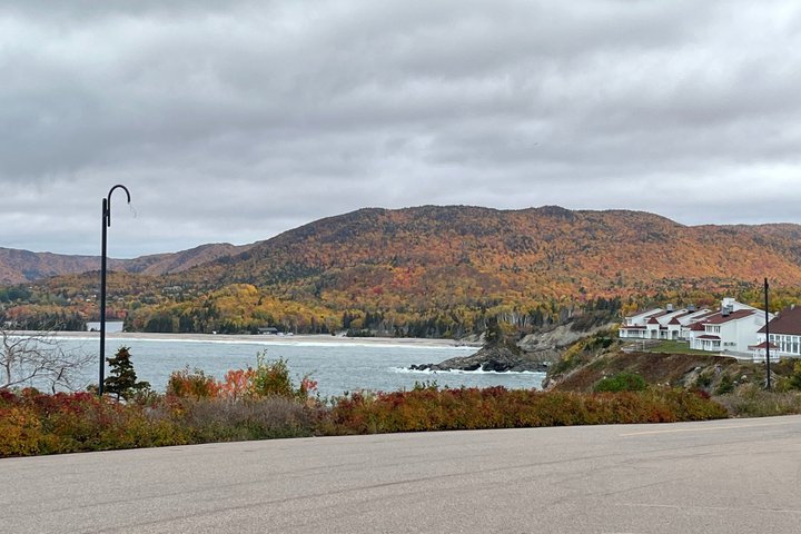 Cabot Trail, Ingonish Sceneic Small Group Tour Cape Breton Island