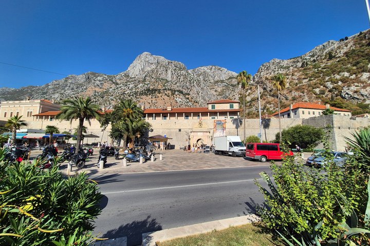 Private Transfer and Mini Tour Podgorica to Budva Kotor Perast