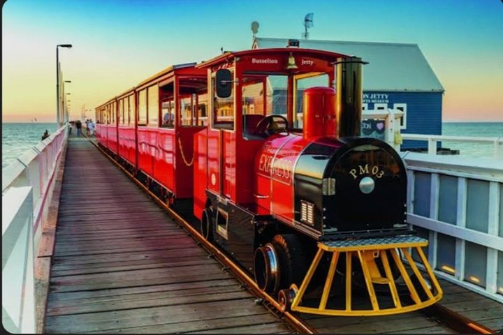 1 Day Margaret River Busselton Jetty Sightseeing Tour from Perth