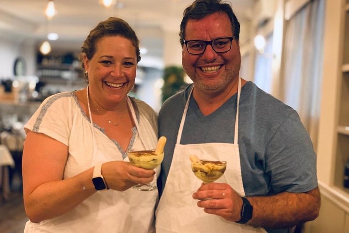 Bologna: Pasta and Tiramisu Small Group Cooking Class with Wine